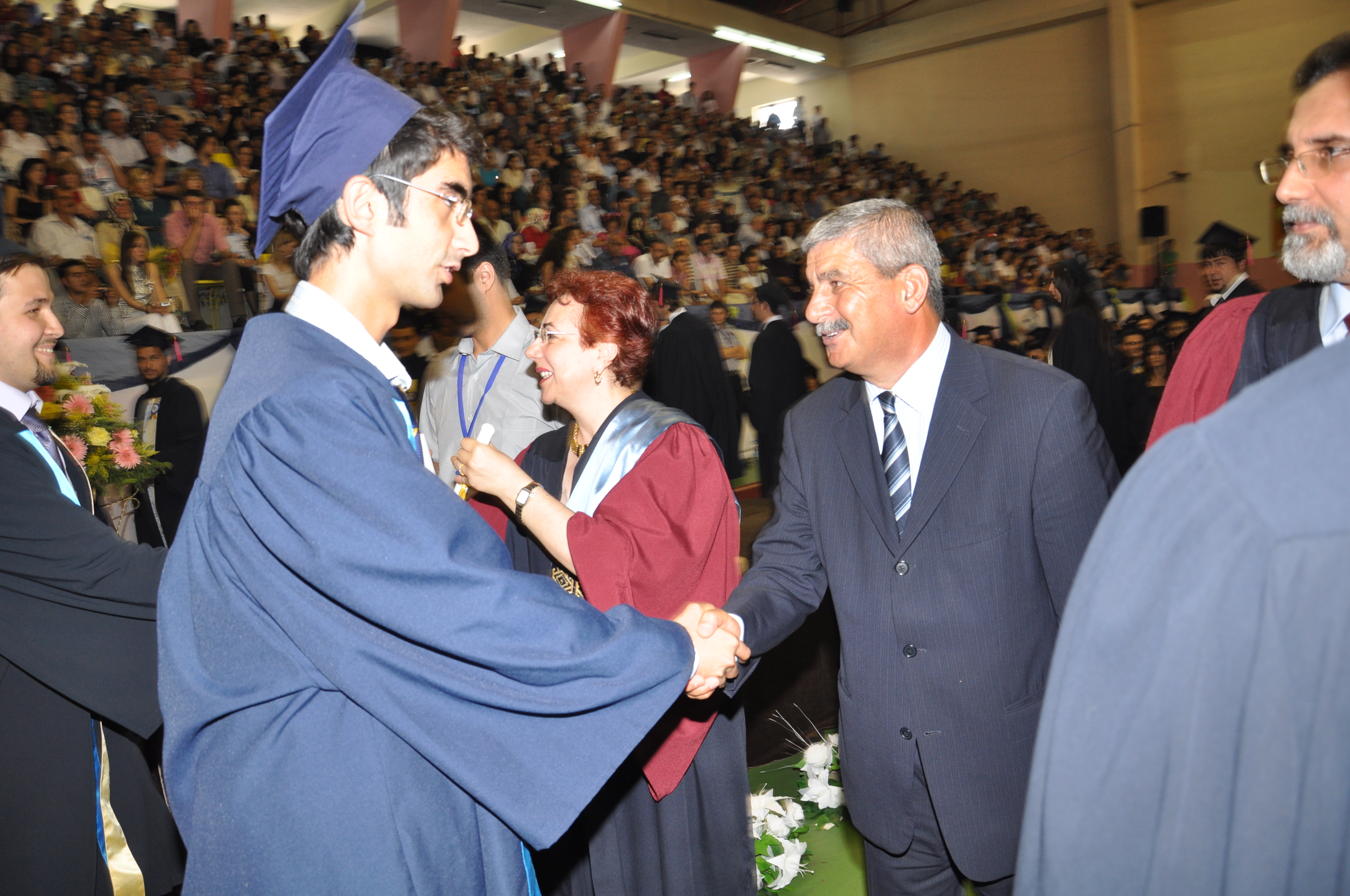 Eskisehir Osmangazi Universitesi Muhendislik Mimarlik Fakultesi Mezuniyet Toreni Ne Katildik Tmmob Makina Muhendisleri Odasi